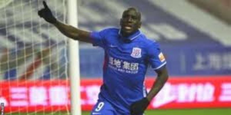 Demba-Ba-si-Sadio-Mane-dit-quil-est-meilleur-que-Messi-je-le-giflerai