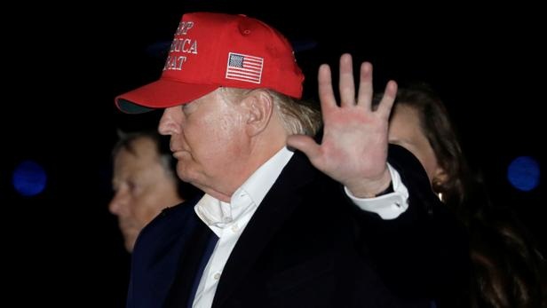 President Donald Trump arrives in Maryland after Thanksgiving vacation