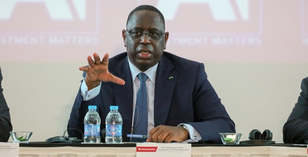 Dur-dur-detre-President_Depuis-que-je-suis-President-je-ne-me-couche-jamais-avant-2-ou-3-heures-du-matin-parce-que-les-confidences-de-Macky-Sall