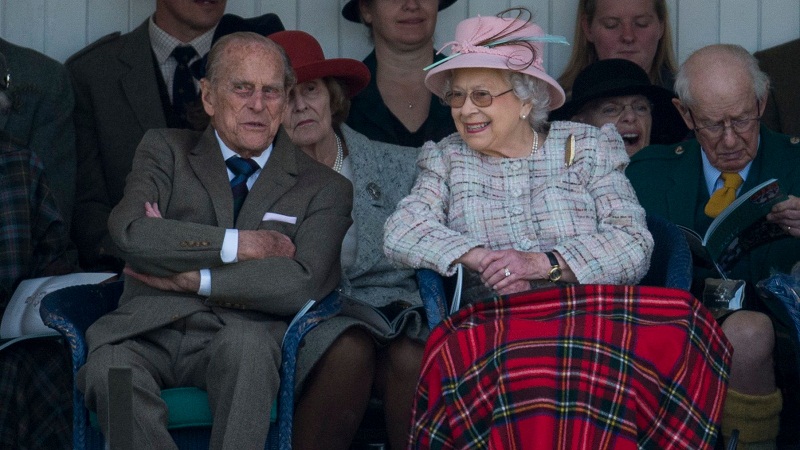 Elizabeth-II-pourquoi-le-confinement-est-une-aubaine-pour-son-couple