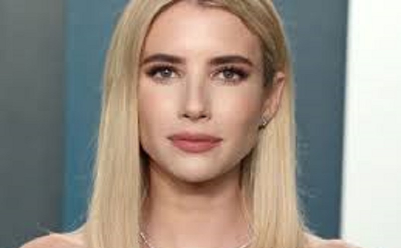 Emma-Roberts-lactrice-en-guerre-avec-sa-mere-sur-Instagram
