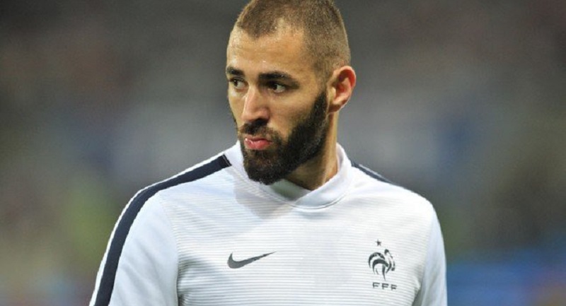 Equipe-de-France-Benzema-revele-ce-qui-lui-fait-mal-dans-lattitude-de-Deschamps