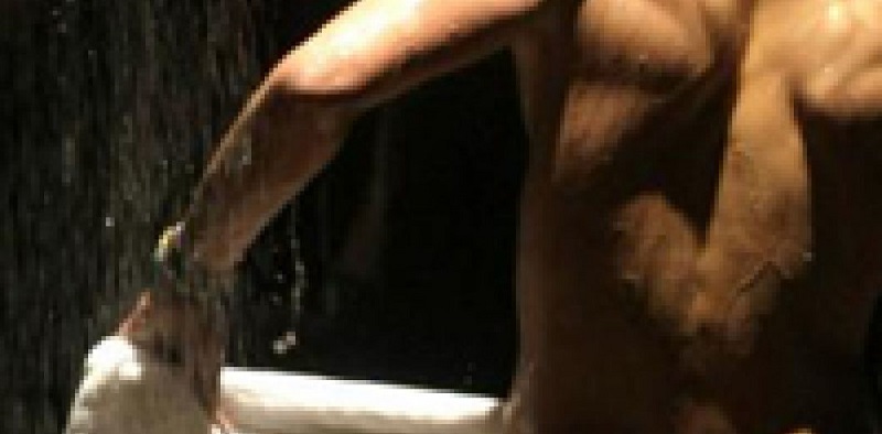 Espagne-un-conseiller-municipal-se-douche-en-pleine-conference-en-ligne-sans-eteindre-la-camera-video