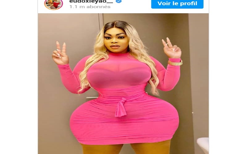 Eudoxie-Yao-la-cherie-de-Grand-P-sexy-dans-une-tenue-tres-moulante-photo