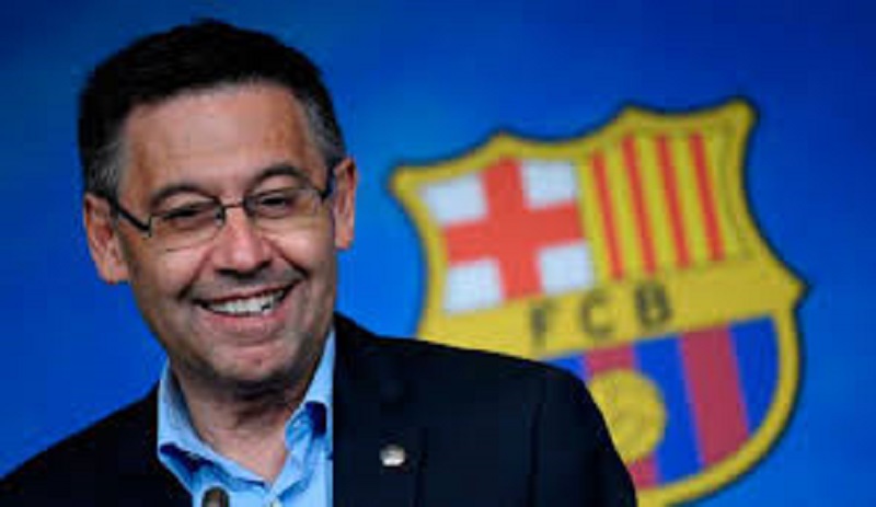 FC-Barcelone-Josep-Maria-Bartomeu-sur-une-chaise-ejectable-le-club-communique
