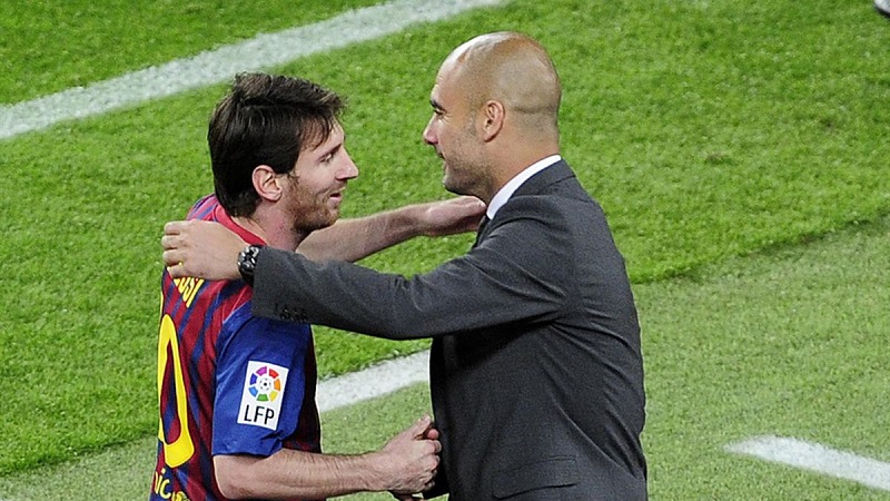 FC-Barcelone-Lionel-Messi-rend-hommage-a-Guardiola