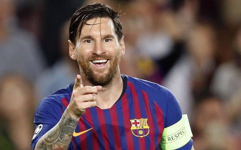 FC-Barcelone-le-bijou-de-passe-de-Messi-a-lentrainement-video