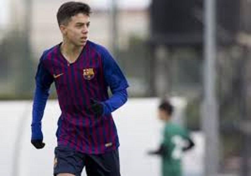 FC-Barcelone-le-club-officialise-la-signature-dAkhomach