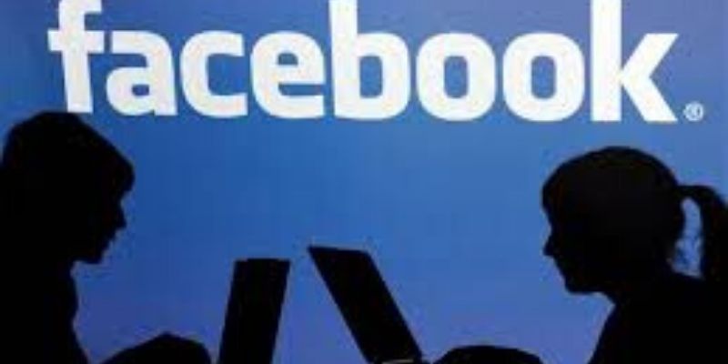 Facebook-les-comptes-Twitter-et-Instagram-de-la-firme-pirates