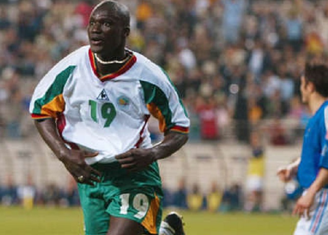 Foot-Senegal-Lancien-international-Pape-Bouba-Diop-est-mort