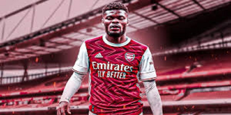 Foot-ce-joueur-sera-le-prochain-Joueur-Africain-de-lAnnee