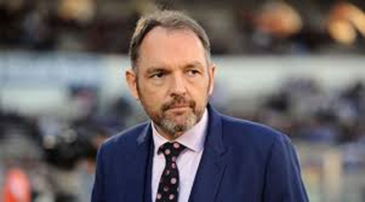 Foot-une-petition-exige-le-retour-de-Stephane-Guy-a-Canal