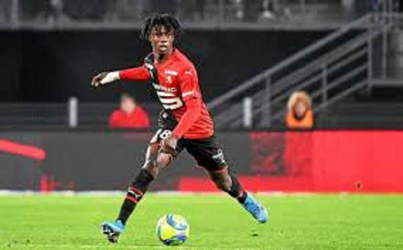 Football-Eduardo-Camavinga-maintenu-a-Rennes