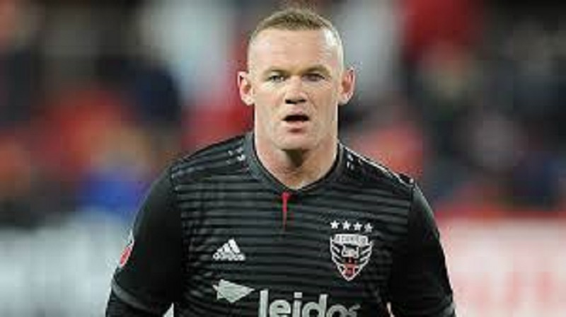 Football-Rooney-veut-marcher-sur-les-traces-de-ses-aines