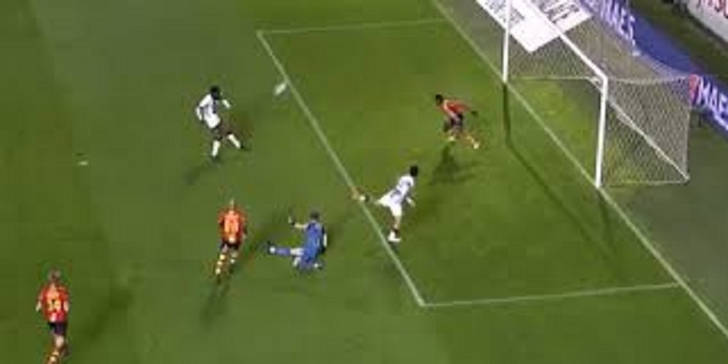 Football-la-Belgique-tient-son-plus-gros-rate-de-lannee-video