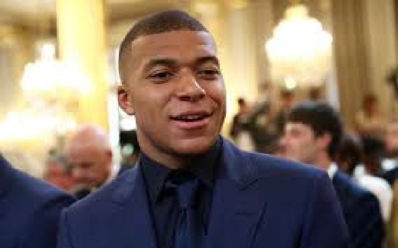 Fortune-de-Kylian-Mbappe-a-21-ans-lenfant-de-Bondy-possede-un-empire