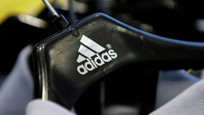 France-Adidas-va-proposer-un-voile-islamique-pour-le-sport