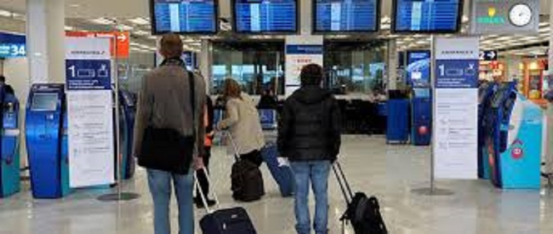 France-Coronavirus-a-partir-de-mercredi-lentree-sur-le-territoire-francais-est-conditionnee-par-une-attestation