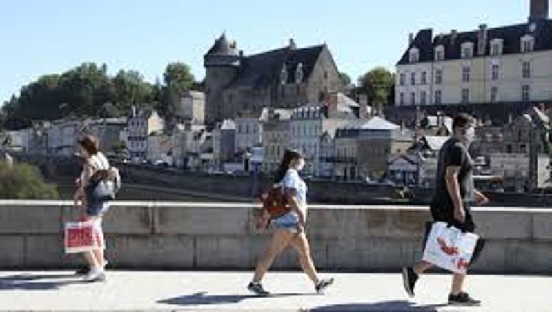 France-Coronavirus-entree-en-vigueur-vendredi-14-aout-de-lamende-pour-non-respect-du-port-de-masque-a-Toulouse