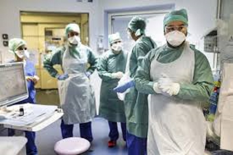 France-Covid-19-les-hopitaux-de-Marseille-a-la-rescousse-face-a-la-seconde-vague