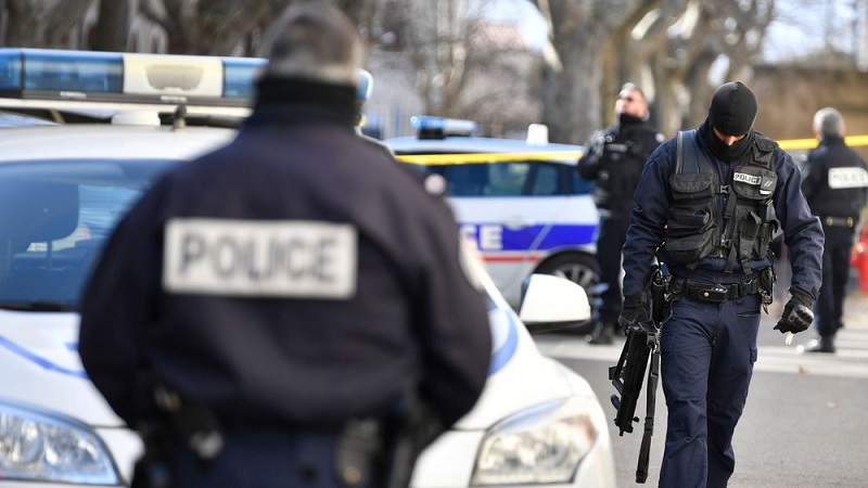 France-Le-suicide-dun-policier-ne-surprend-plus-dapres-des-deputes