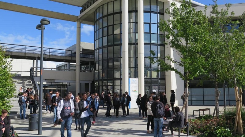 France-deces-brutal-dune-etudiante-ivoirienne-en-plein-cours-a-lUniversite-de-Tours