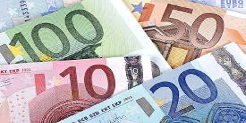 France-elle-regle-son-addition-au-restaurant-apres-10-ans