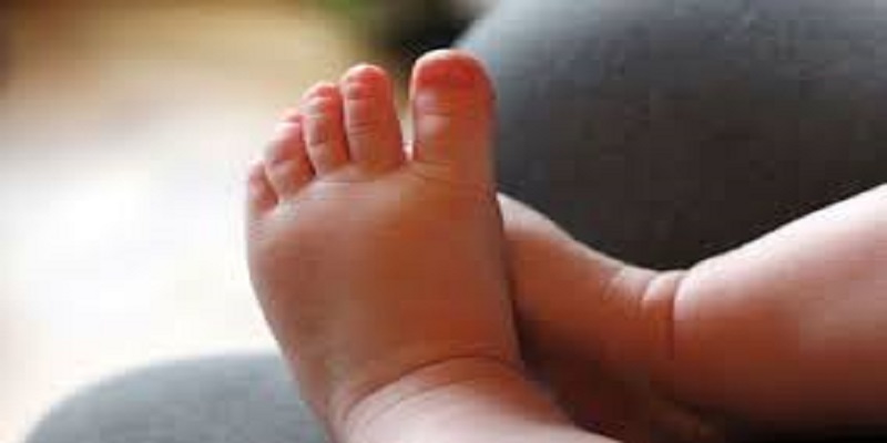 France-il-vole-une-voiture-avec-un-bebe-dun-an-a-linterieur