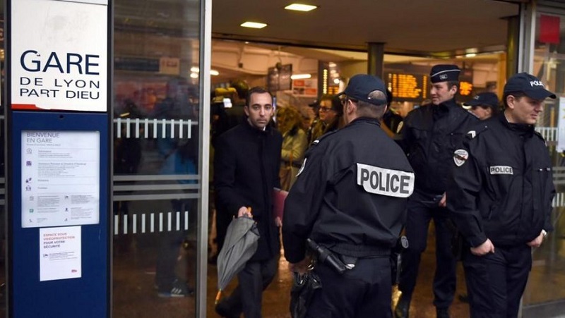 France-la-gare-de-la-Part-Dieu-evacuee-apres-une-alerte-a-la-bombe-tous-les-trains-detournes