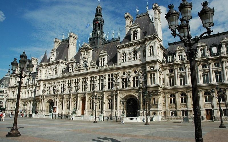 France-la-mairie-de-Paris-secouee-par-une-nouvelle-affaire-dagression-se3uelle