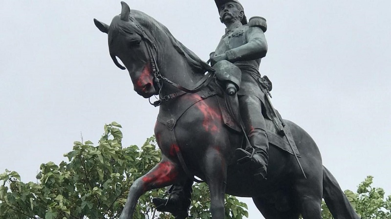 France-la-statue-du-general-Faidherbe-a-nouveau-vandalisee-photo