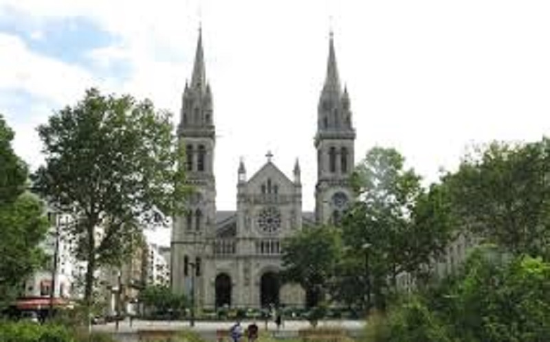 France-le-Conseil-dEtat-ordonne-la-levee-de-linterdiction-de-reunion-dans-les-lieux-de-culte