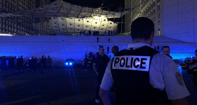 France-mobilisation-nocturne-de-policiers-devant-le-Bataclan