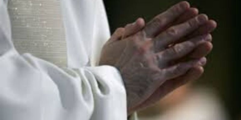 France-un-pretre-octogenaire-mis-en-examen-pour-le-viol-presume-dune-fillette-de-8-ans-en-1998