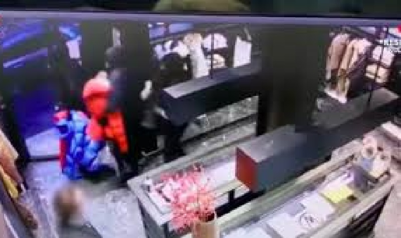 France-une-policiere-interpellee-en-flagrant-delit-de-braquage