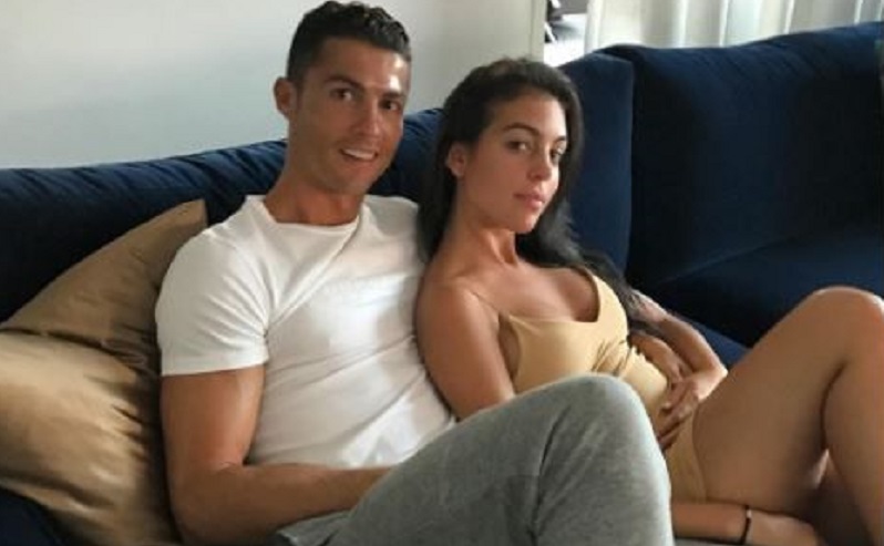 Georgina-Rodriguez-la-cherie-de-Cristiano-Ronaldo-devoile-sa-position-preferee-aux-fans-photo-1