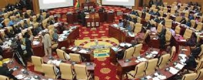 Ghana-des-deputes-du-NDC-boycottent-une-convocation-de-la-police-au-tribunal