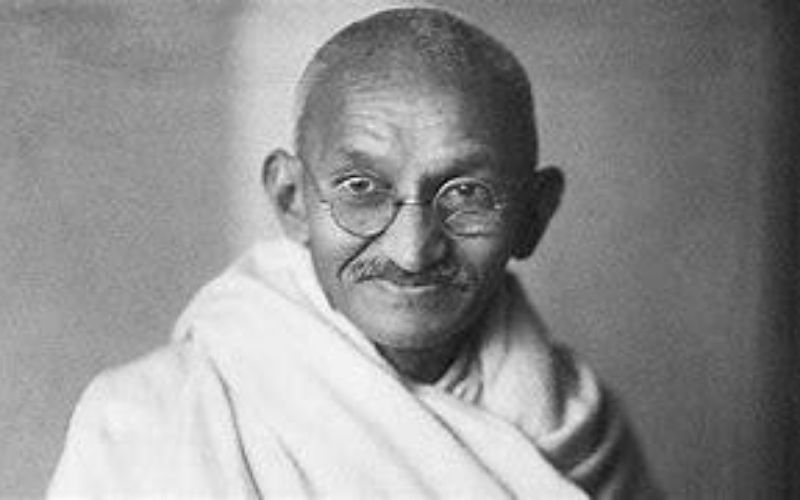 Grande-Bretagne-une-piece-de-monnaie-en-hommage-a-Gandhi