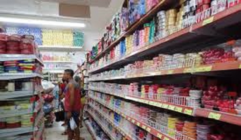 Horreur-au-supermarche-une-employee-meurt-ecrasee