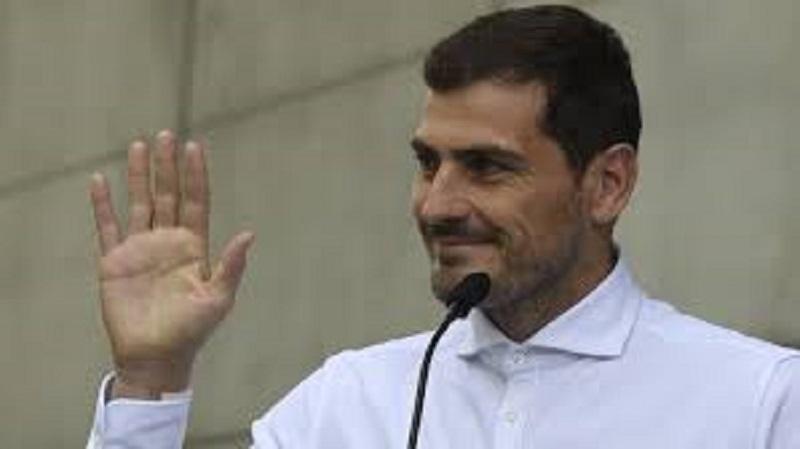 Iker-Casillas-retire-sa-candidature