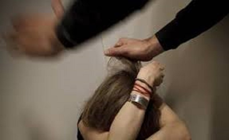 Il-intervient-pour-mettre-fin-a-une-dispute-de-couple-et-se-fait-tabasser