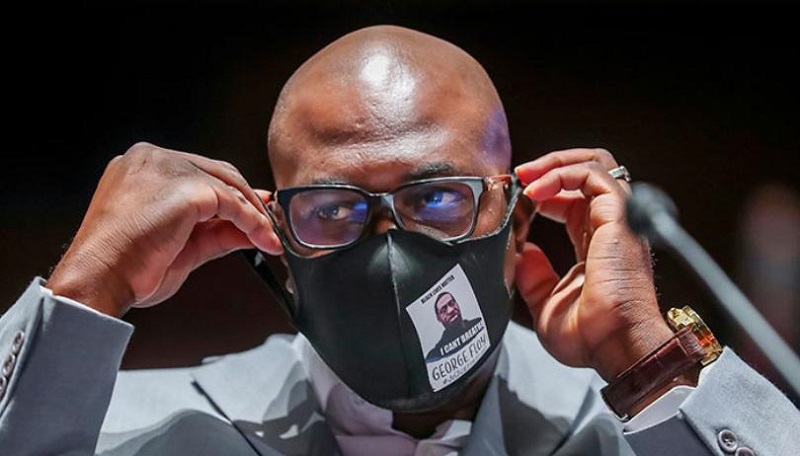 Il-ne-meritait-pas-de-mourir-pour-20-dollars-dit-le-frere-de-George-Floyd-au-Congres