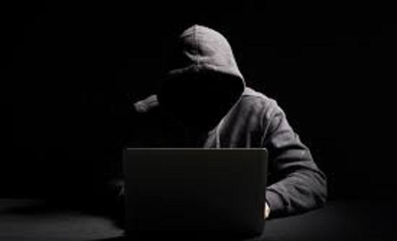 Ils-arrivent-a-derober-plus-de-300-millions-de-fcfa-sur-des-comptes-juste-avec-leur-ordinateur