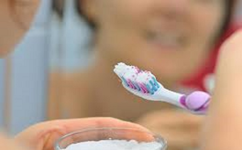 Ils-voulaient-se-faire-blanchir-les-dents-1-deces-et-2-comas