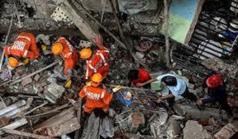 Inde-plusieurs-morts-apres-leffondrement-dun-immeuble