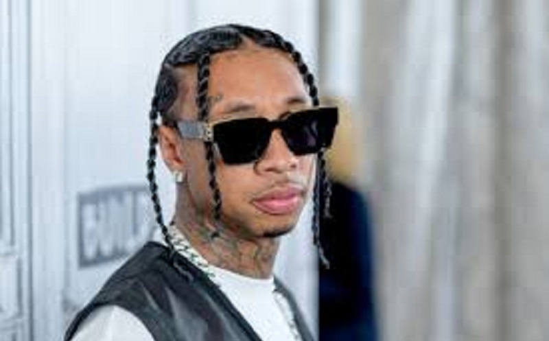 Insensible-aux-avances-du-rappeur-Tyga-cette-star-de-telerealite-affiche-la-conversation-sur-la-toile