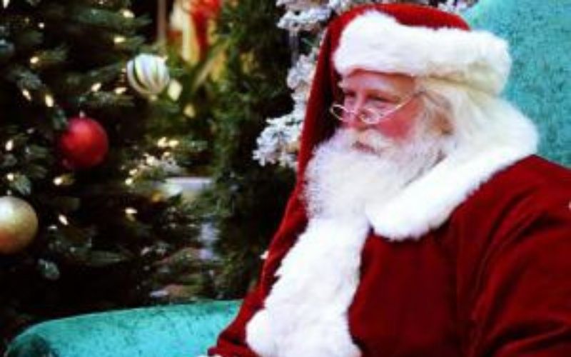 Insulte-et-menace-ce-Pere-Noel-donne-sa-demission
