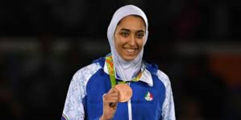 Iran-la-seule-femme-medaillee-olympique-Kimia-Alizadeh-fait-defection