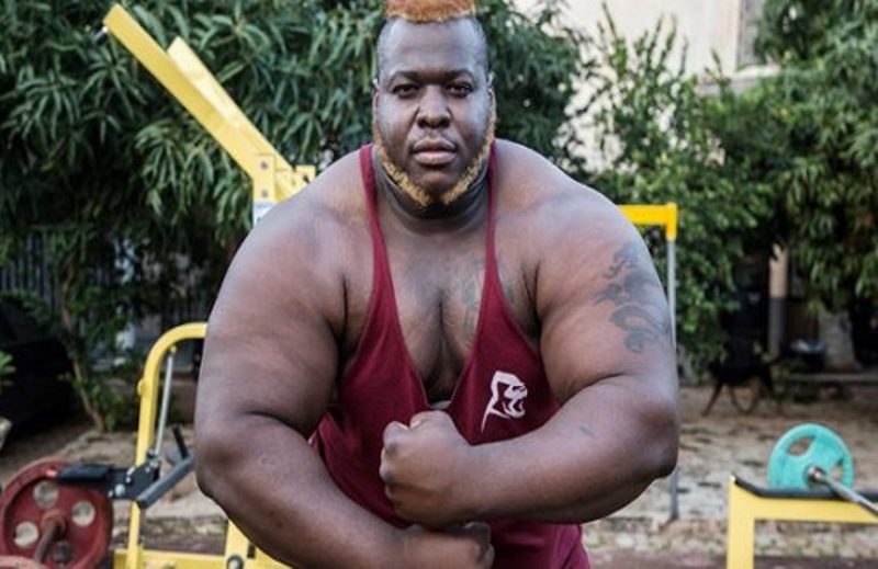 Iron-Biby-lhomme-le-plus-fort-du-Burkina-Faso-vise-un-nouveau-record-mondial-photos