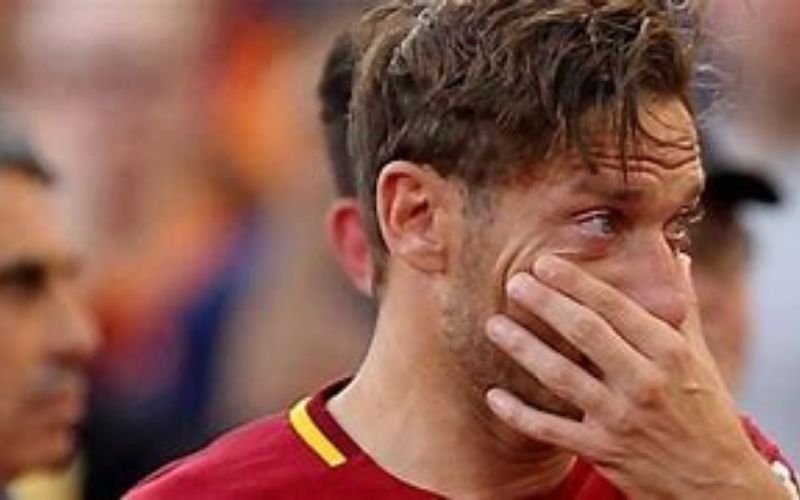 Italie-Covid-19-Francesco-Totti-en-deuil